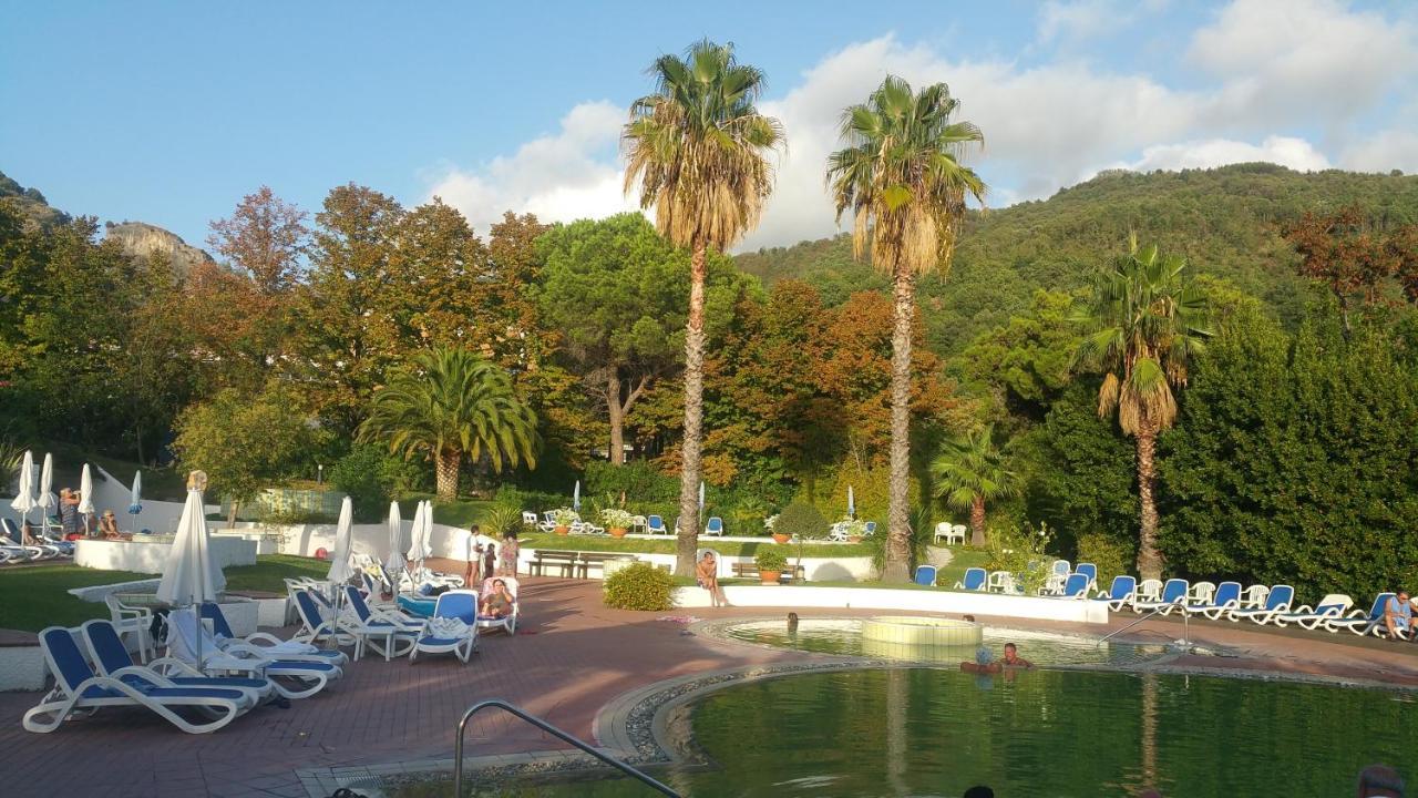 Bed and Breakfast A Due Passi Dal Mare Acquappesa Exterior foto